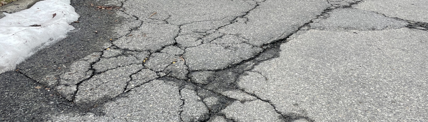 Avoiding your Winter asphalt maintenance can lead to cracks in the asphalt